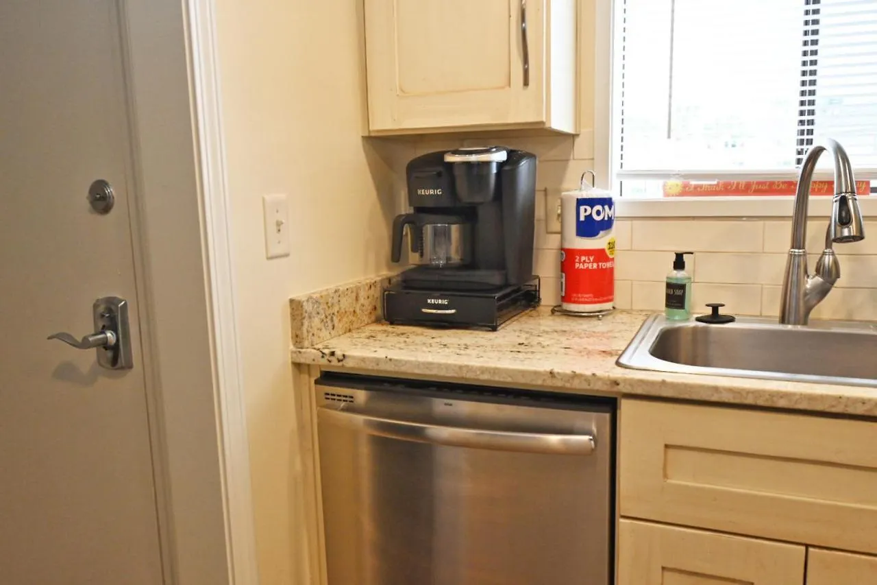 Holiday home Sandpiper Cove 1 Bedroom Condo Overlooking Canal 5 Minute Walk To The Beach Destin Fl