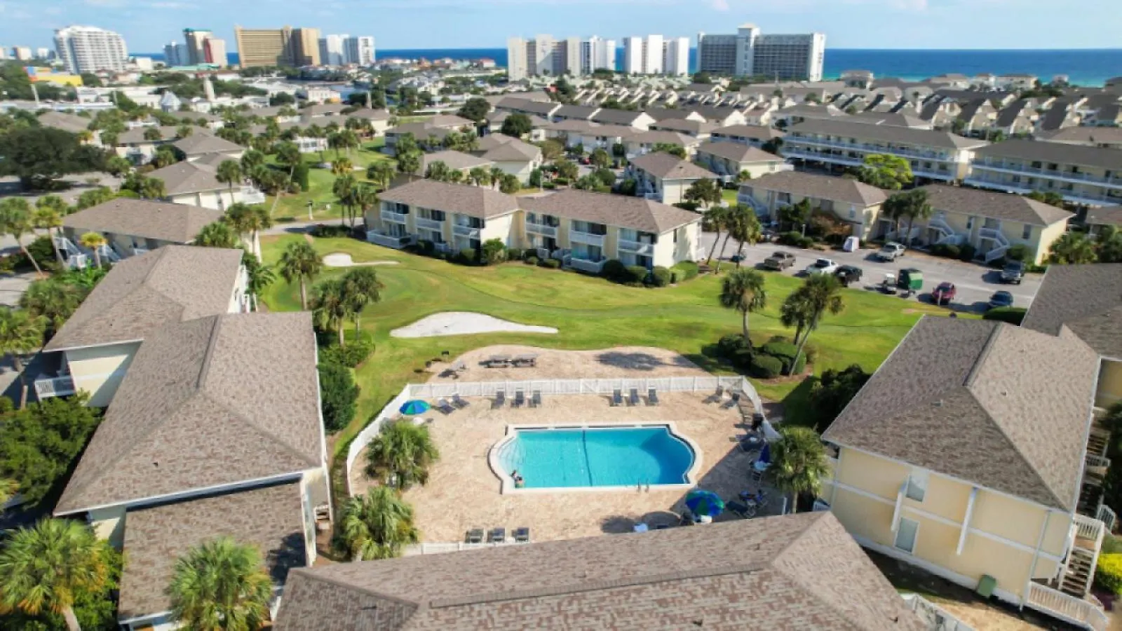 Holiday home Sandpiper Cove 1 Bedroom Condo Overlooking Canal 5 Minute Walk To The Beach Destin Fl United States