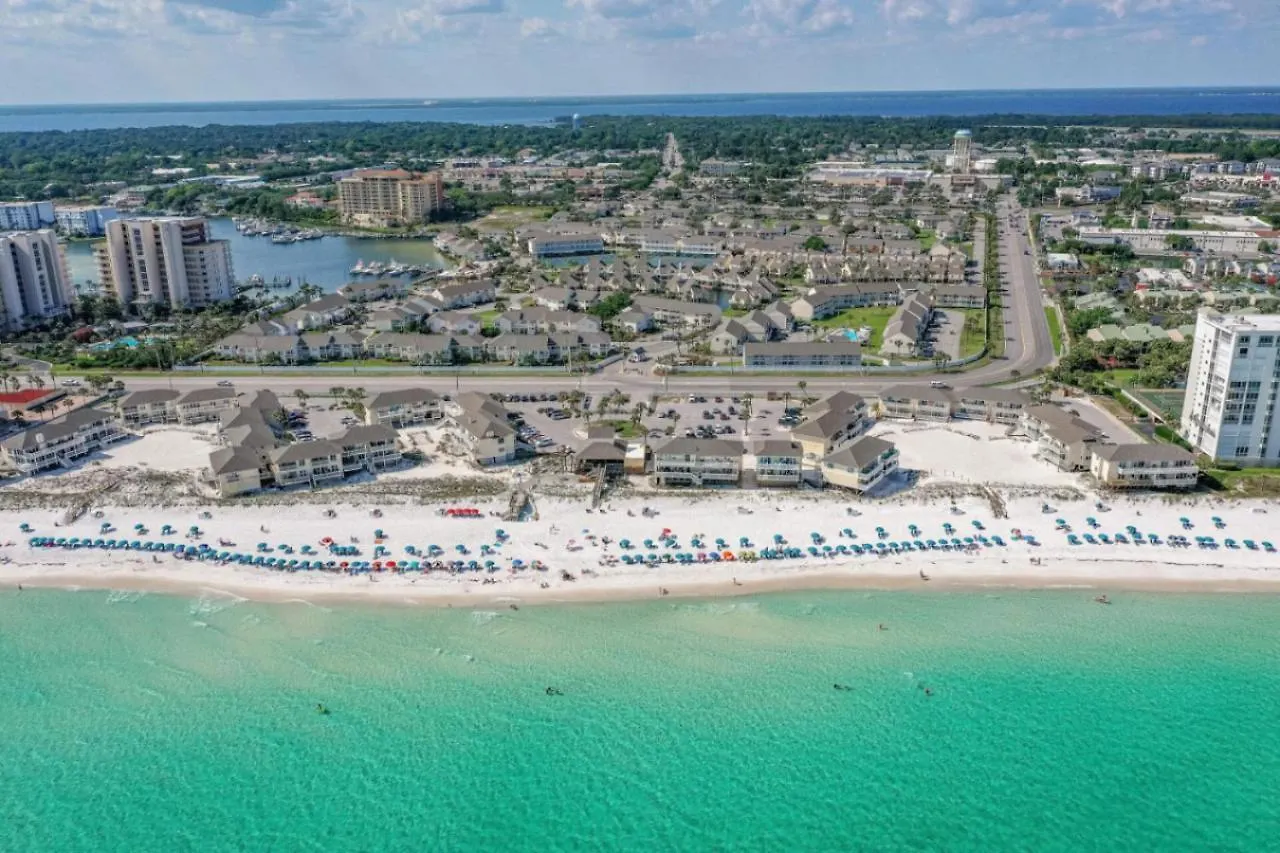 Sandpiper Cove 1 Bedroom Condo Overlooking Canal 5 Minute Walk To The Beach Destin Fl 0*,  United States