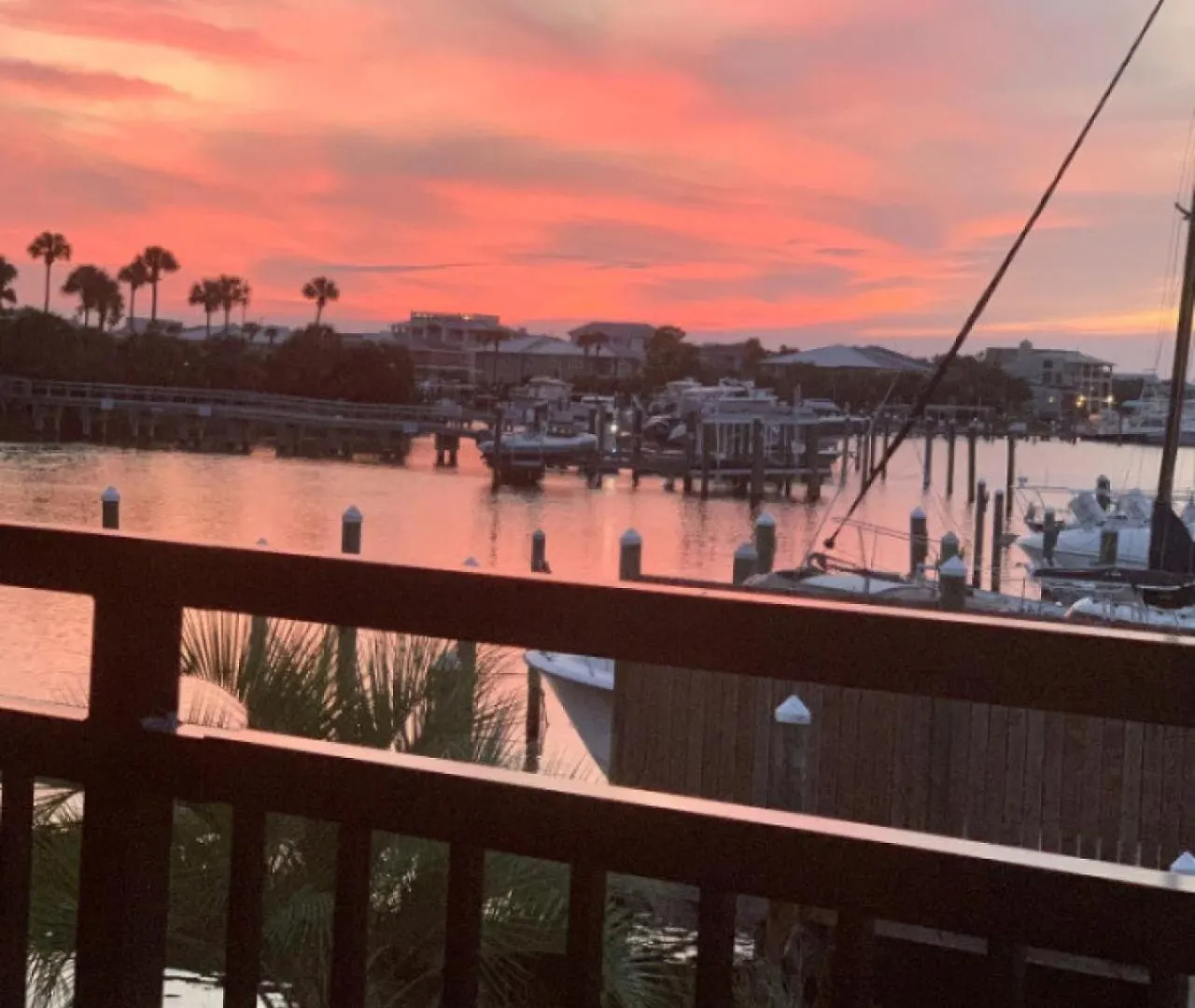 Sandpiper Cove 1 Bedroom Condo Overlooking Canal 5 Minute Walk To The Beach Destin Fl 0*,