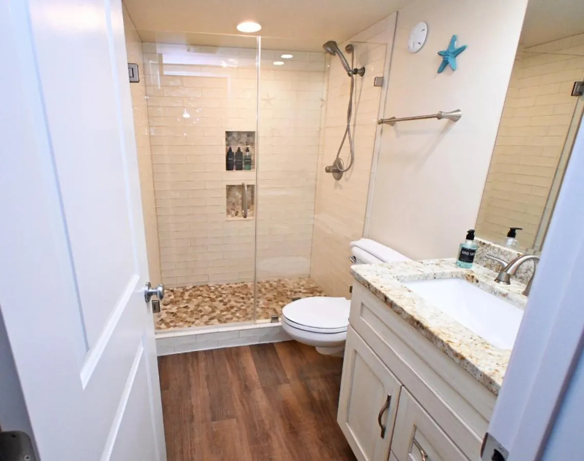 Holiday home Sandpiper Cove 1 Bedroom Condo Overlooking Canal 5 Minute Walk To The Beach Destin Fl
